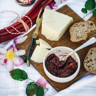 Rhubarb chutney served with cheese