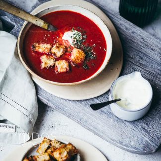 trinta rūkytų burokėlių sriuba